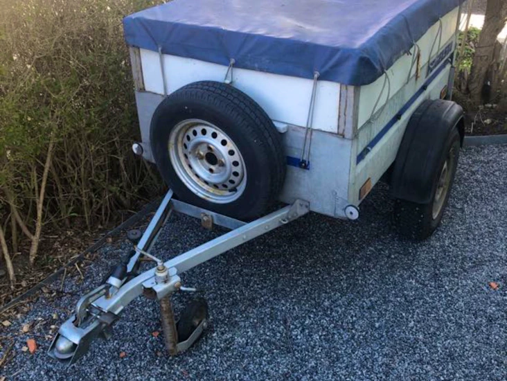 Öppet obromsat släp 80km/h