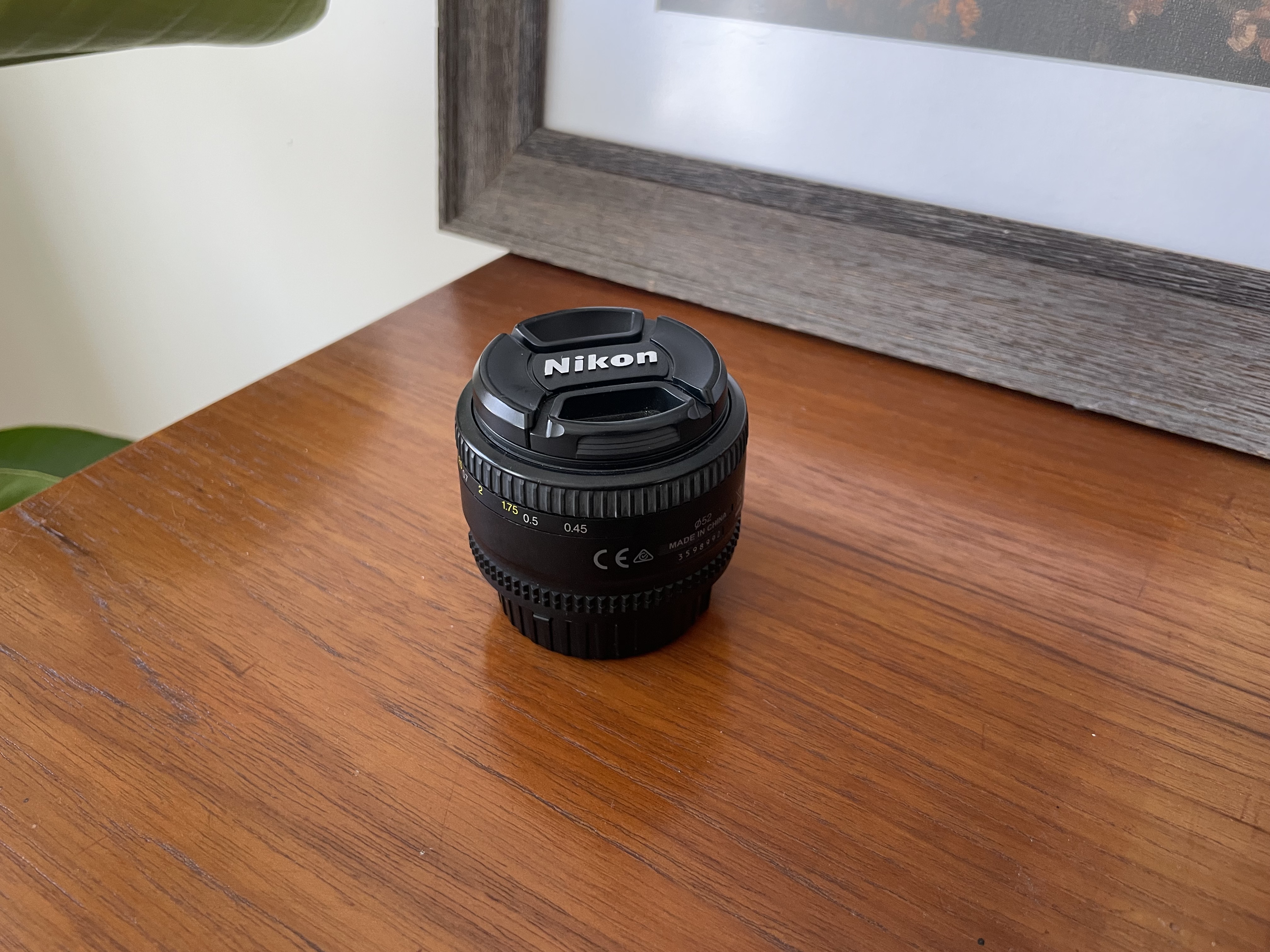 Nikon af-s dx nikkor 16-80mm f/2.8-4e ed lens