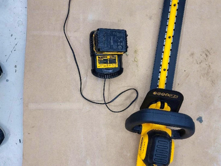 Dewalt häcksax batteridriven