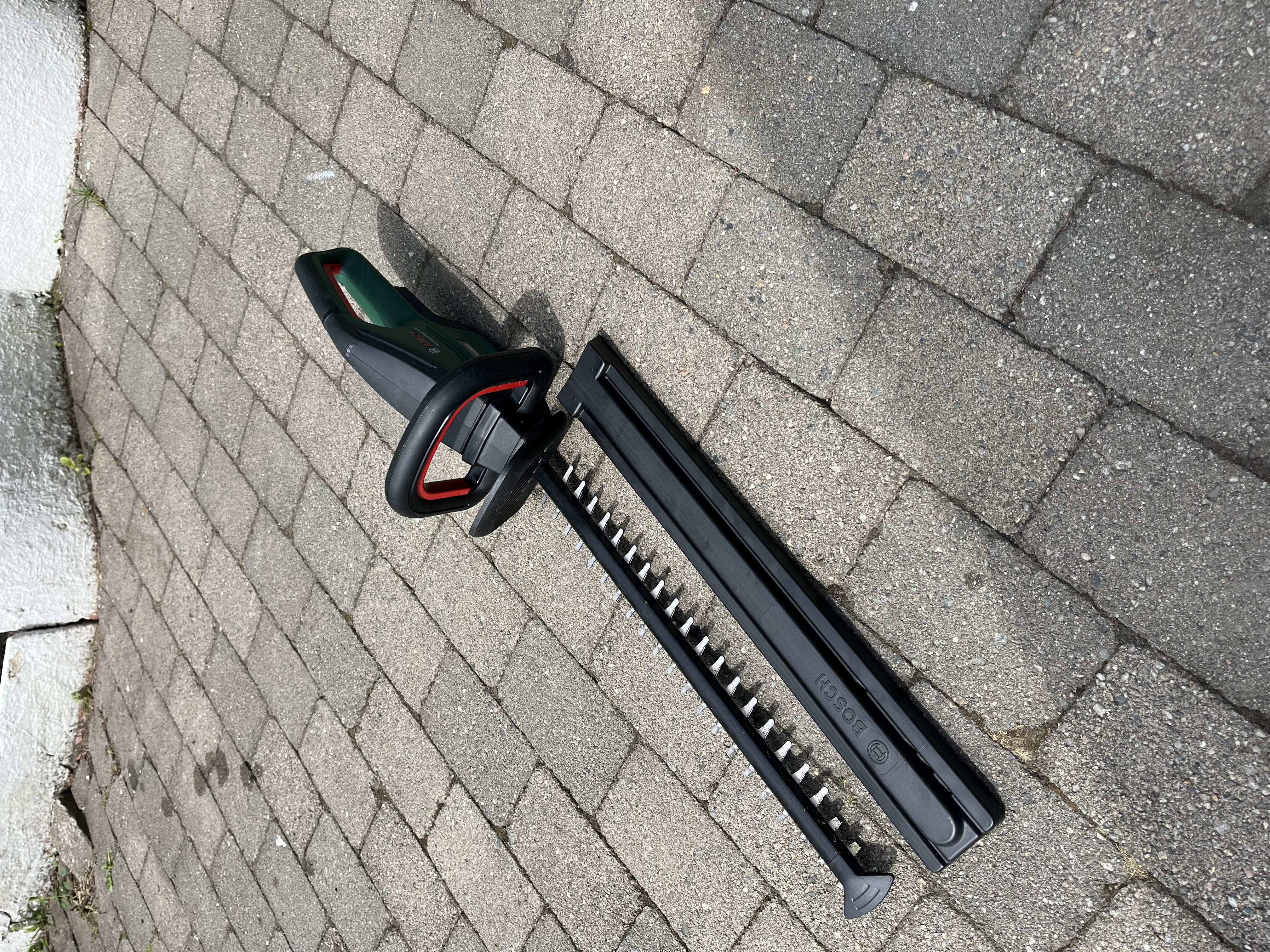 Bosch hekksaks - batteridrevet