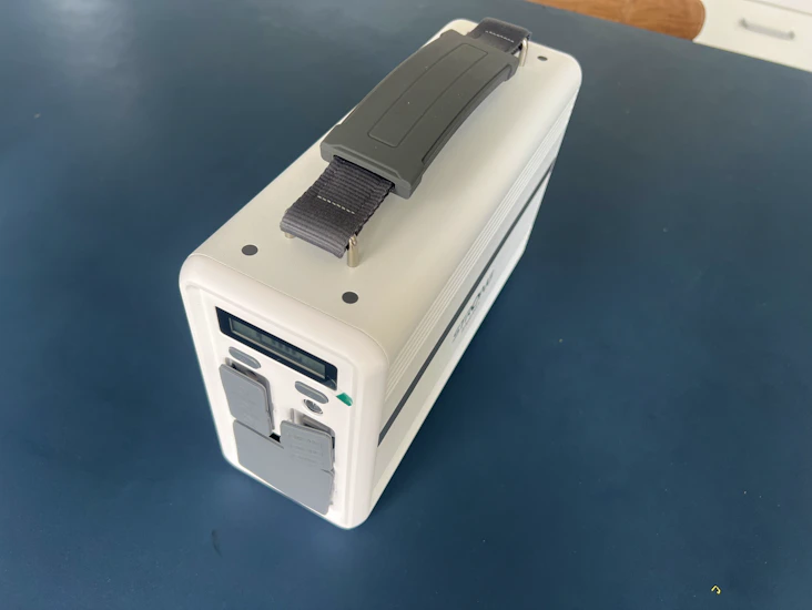 Power station / power pack / powerbank / 12v + 230v