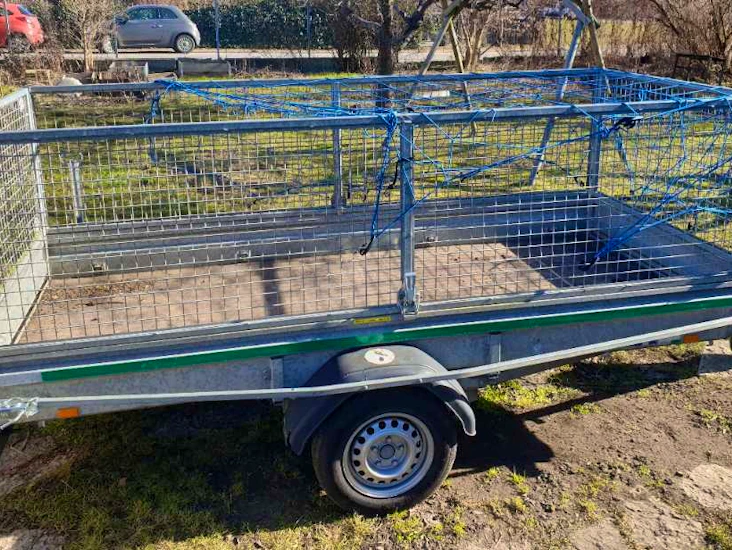 Bromsat gallersläp modell större