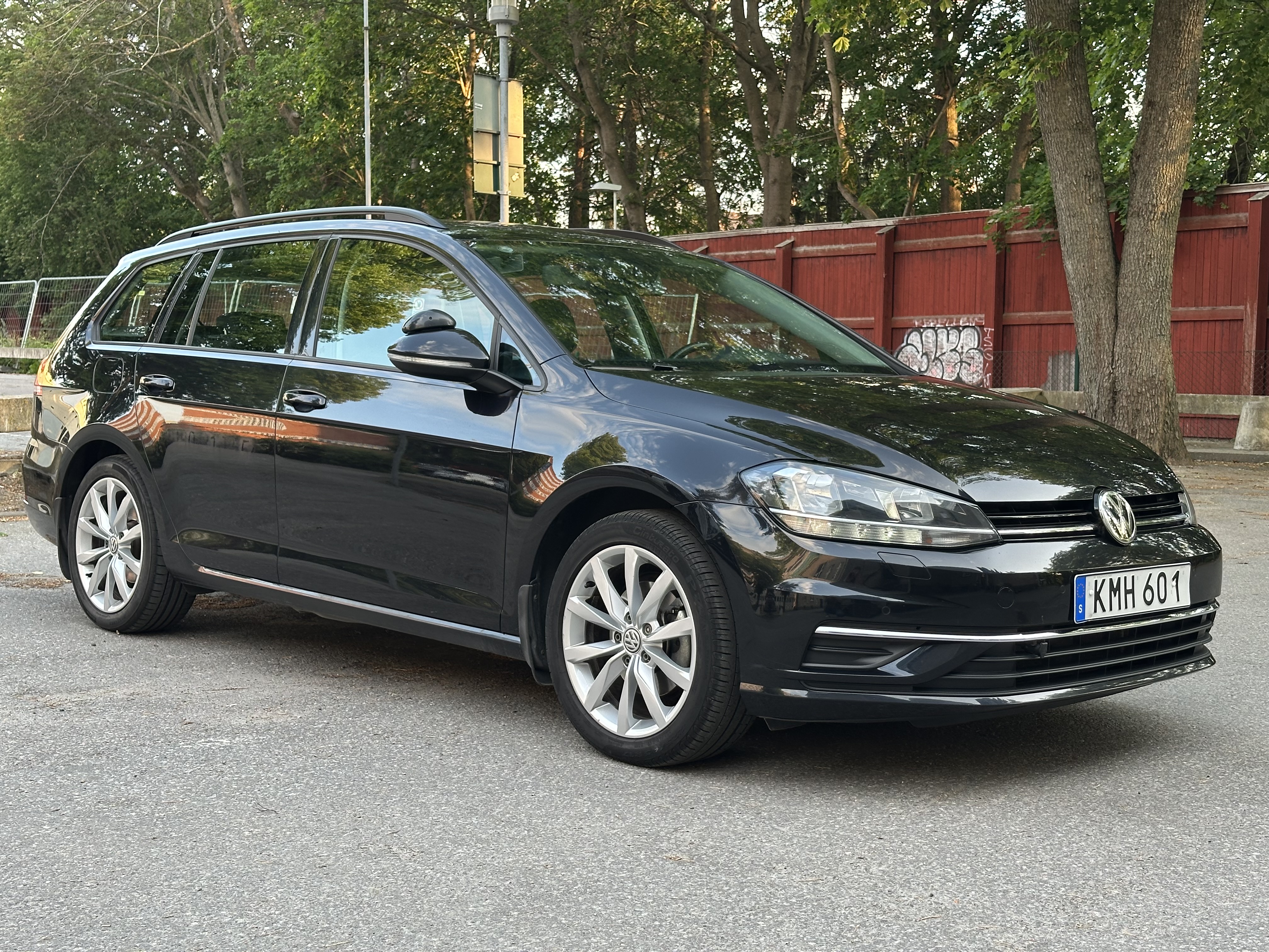 Vw golf - fyrhjulsdrift kombi med dragkrok 