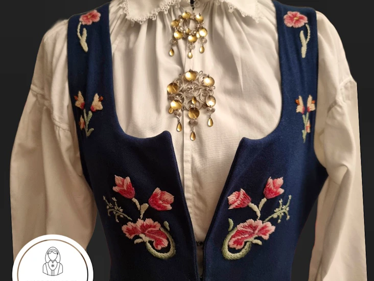 Blå grafferbunad/grafferdrakt