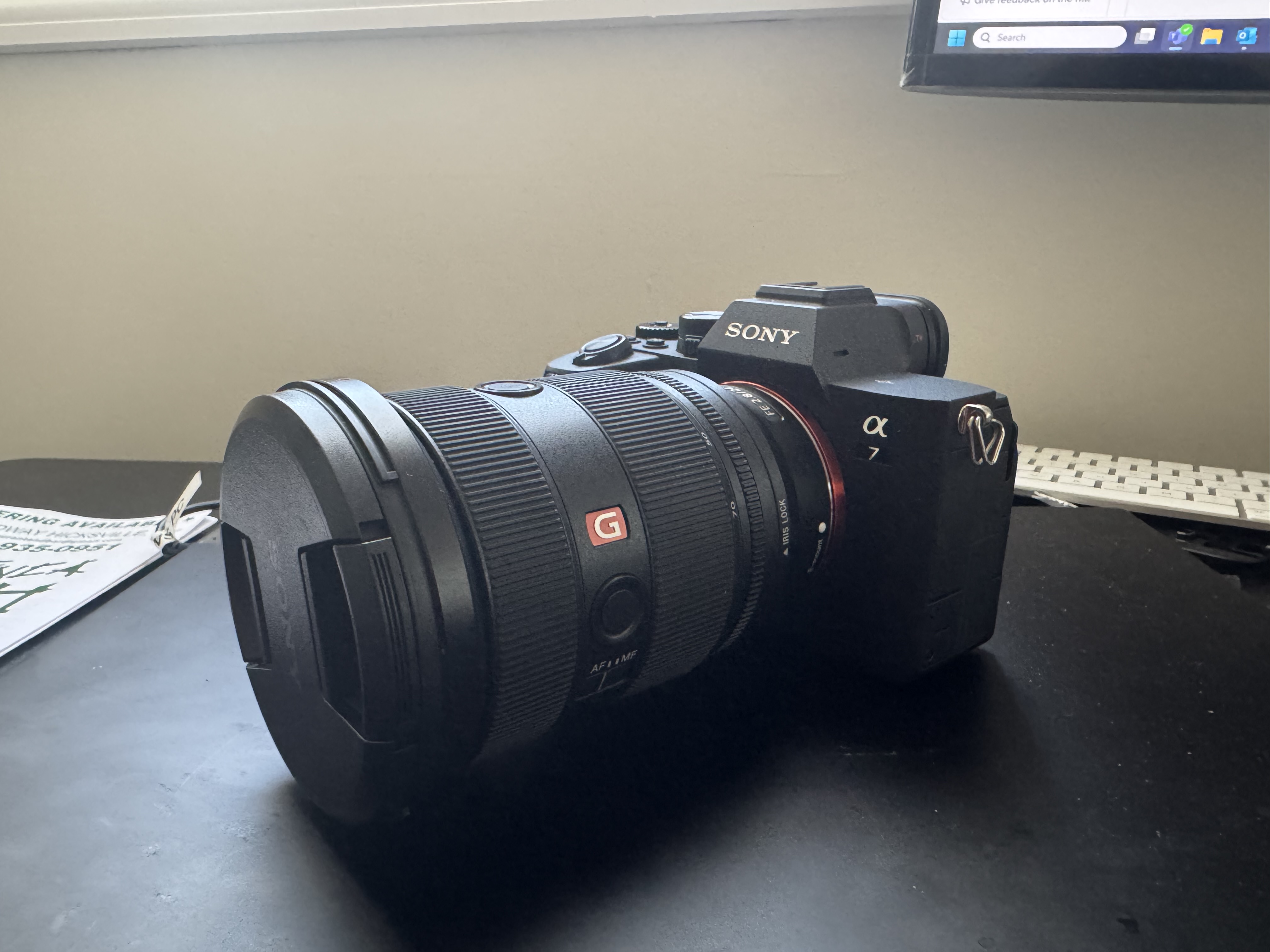 Sony a7 iv mirrorless camera ( body only )