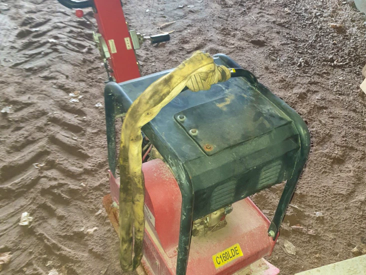 Markvibrator dieseldriven med batteristart