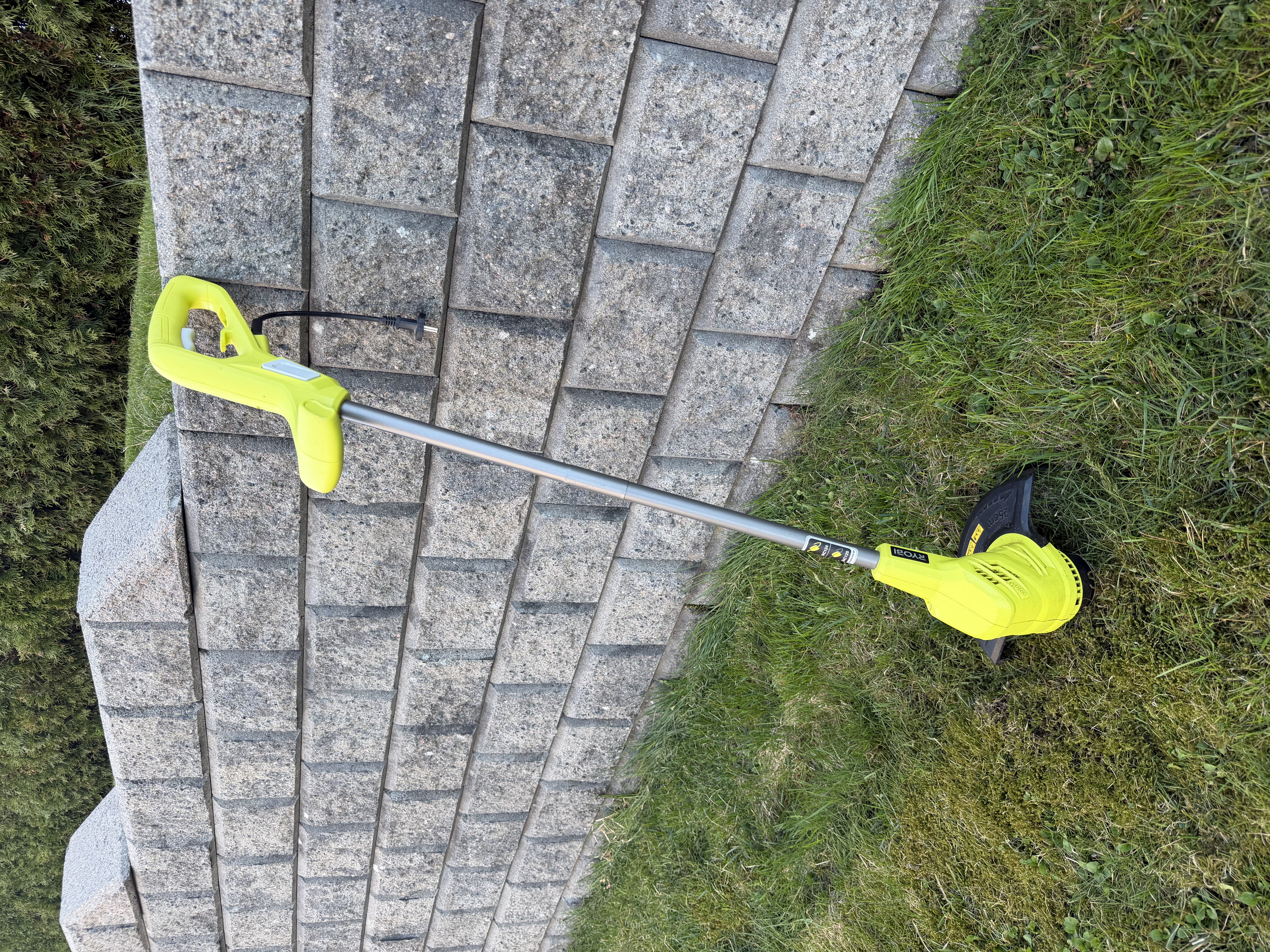 Ryobi kantklipper – enkel og lett! (skjøteledning inkludert