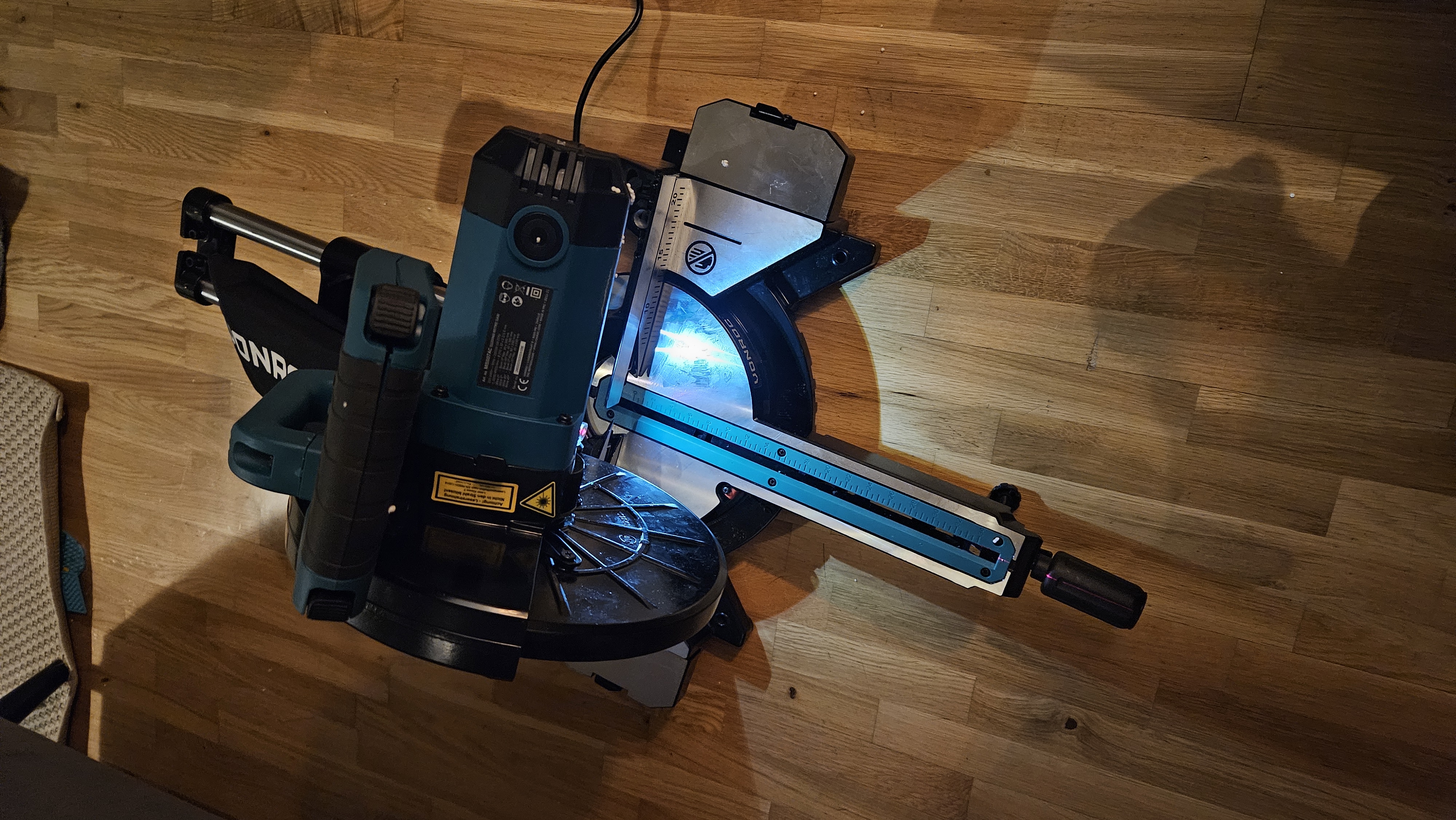 Kap/geringsåg med laser
