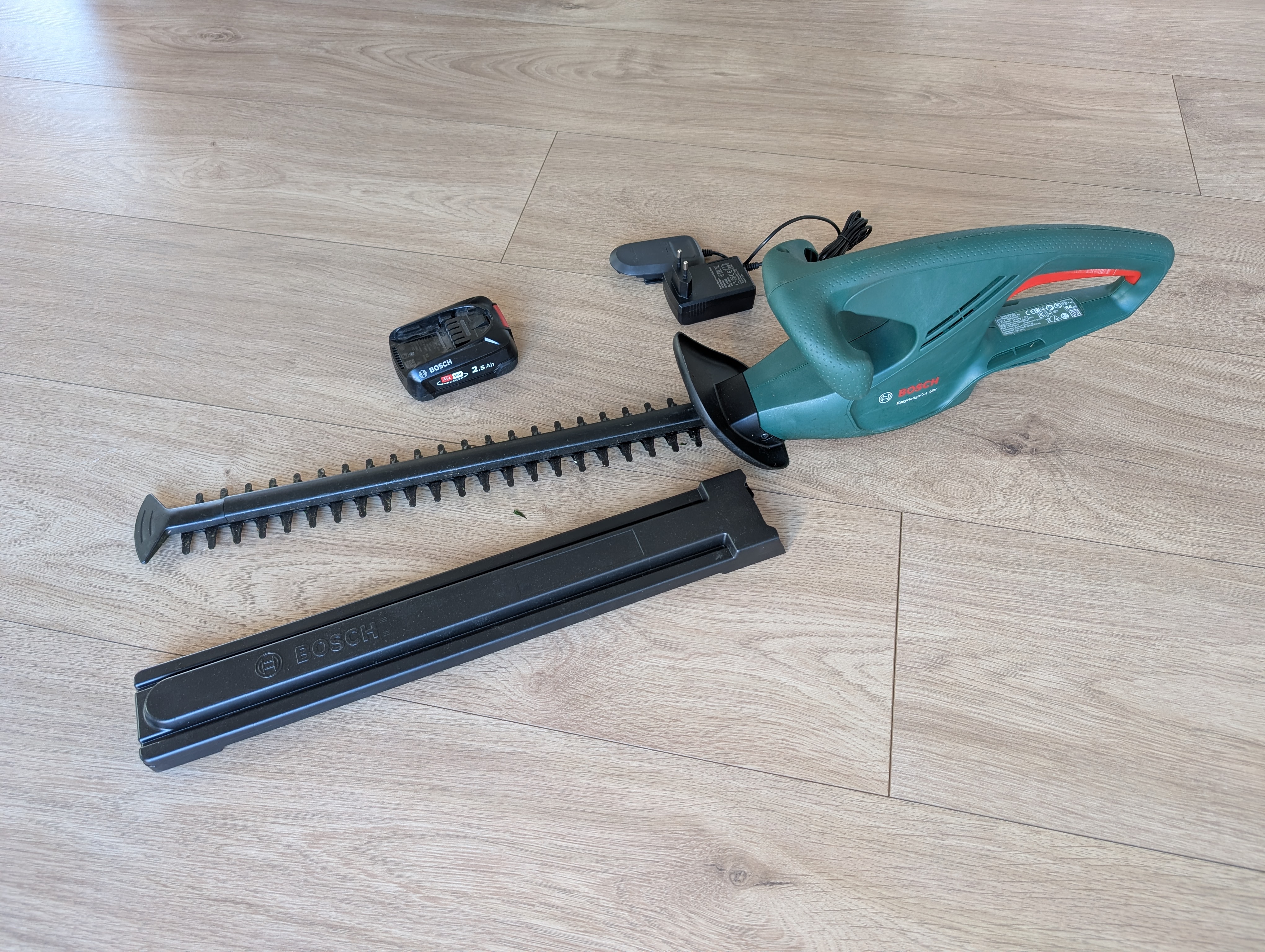 Let batteridrevet bosch hækkeklipper 45cm