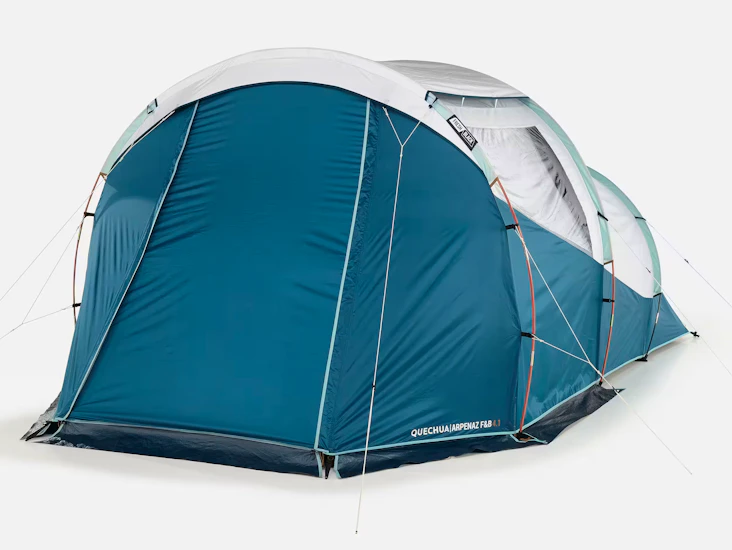 Rymligt 4-mannatält med sovrum & vardagsrum – svalt, mörkt och bekvämt!