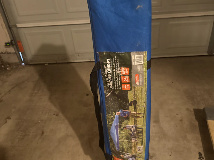 Pop up tent 10 ft x 10 ft