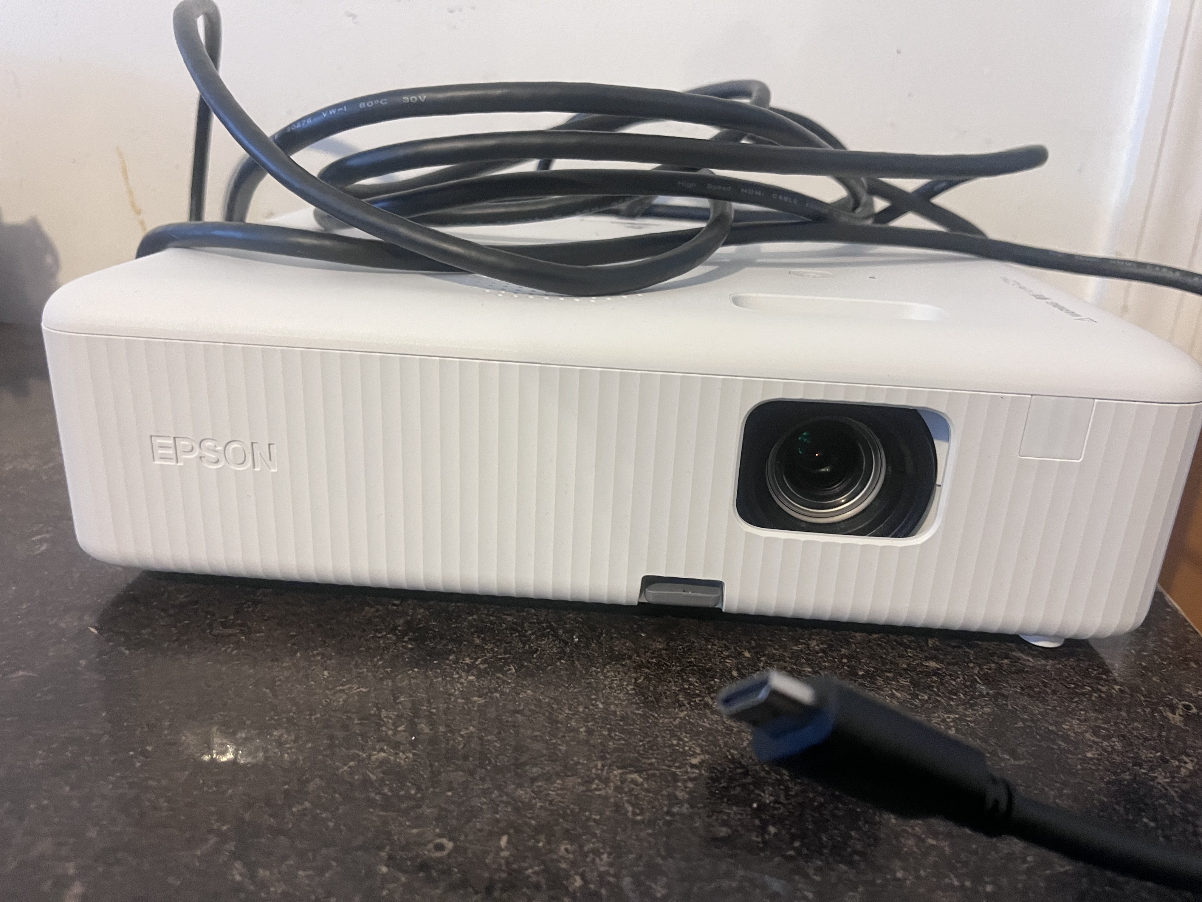 Epson epiqvision flex co-w01 portable projector, white