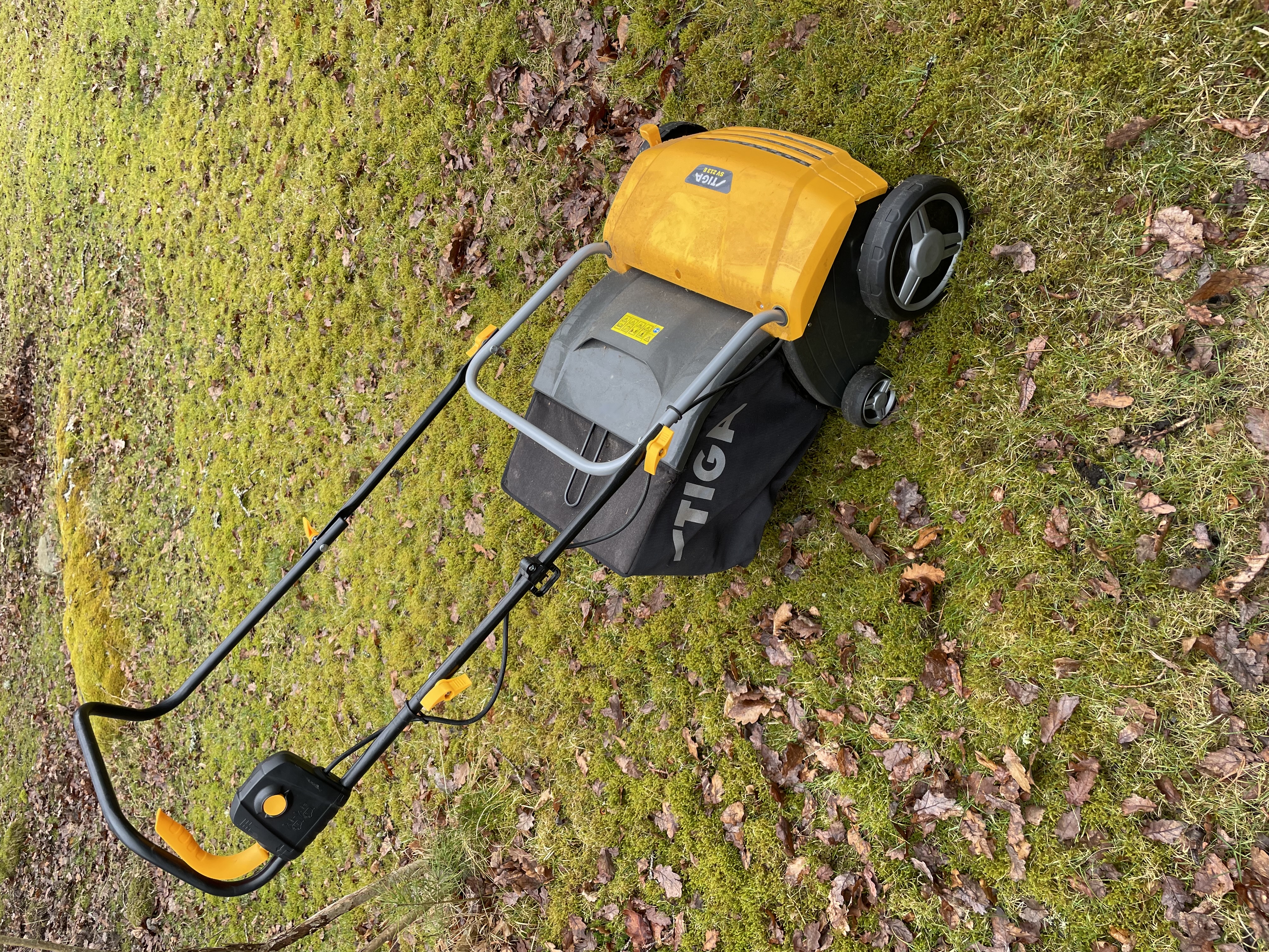 Stiga vertikalskärare mossrivare