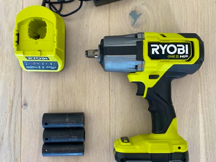 Helproff ryobi 1600nm muttertrekker riwh18x