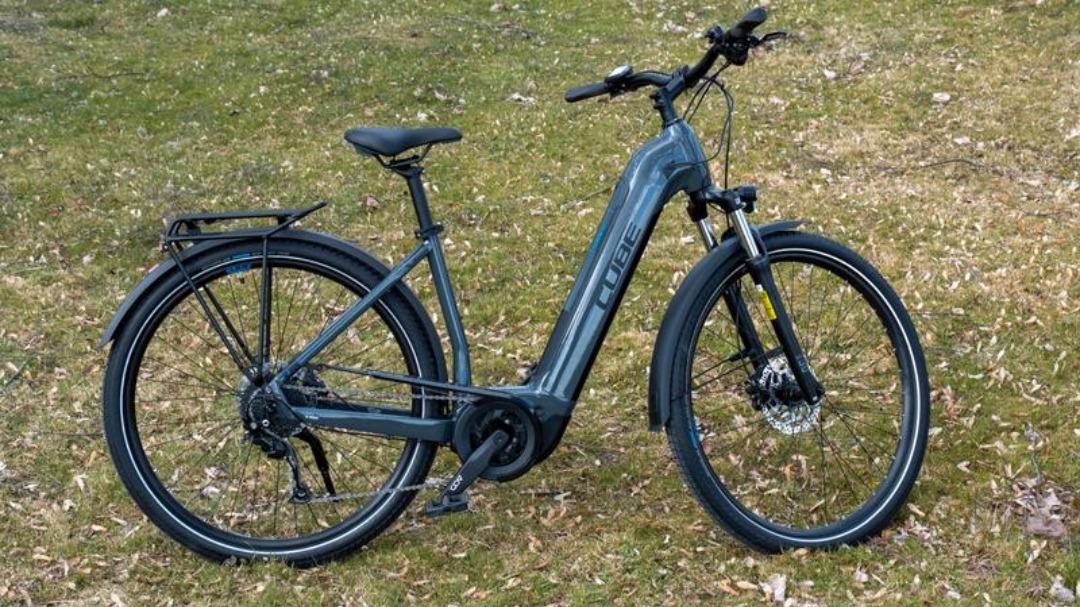 Cube touring hybrid one performance