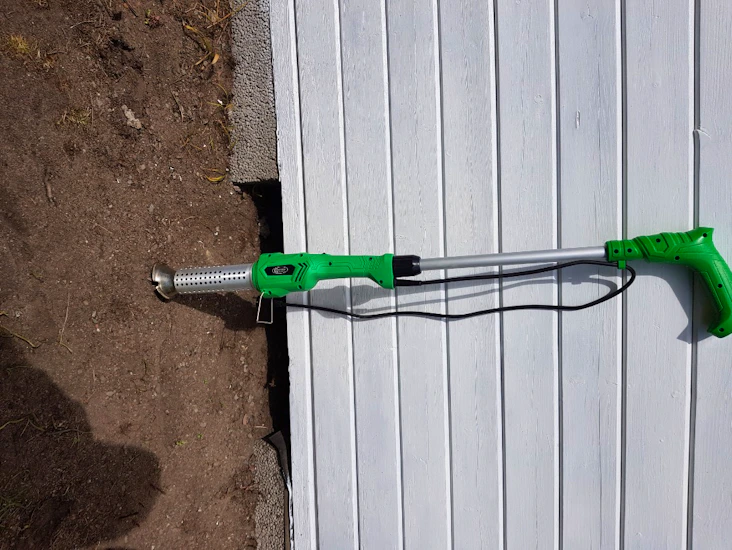 Elektrisk ogräsbrännare