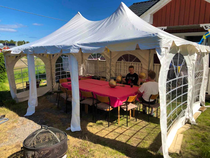 4x6 partytält till uthyrning
