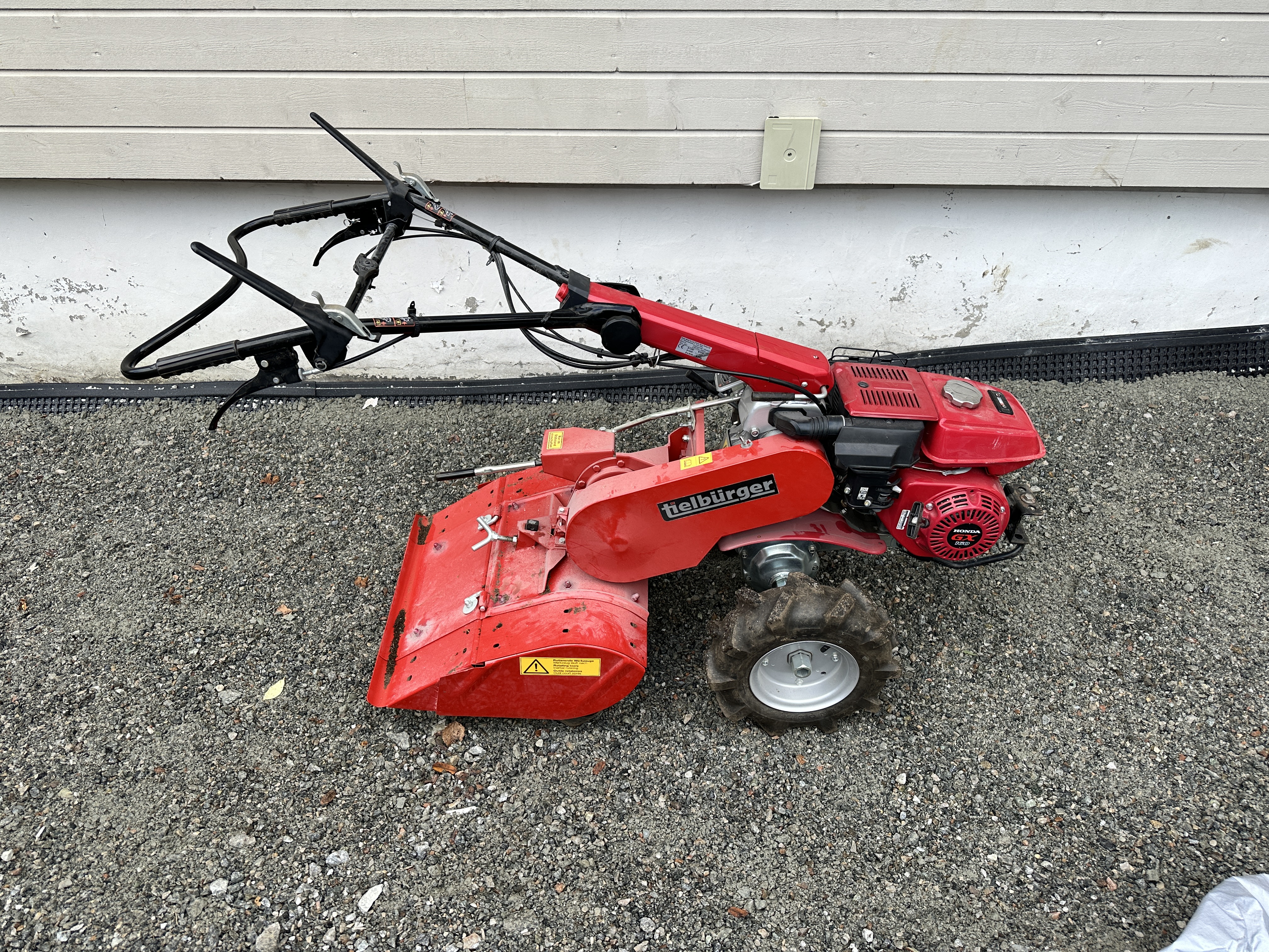 Honda f 560 med tielbürger