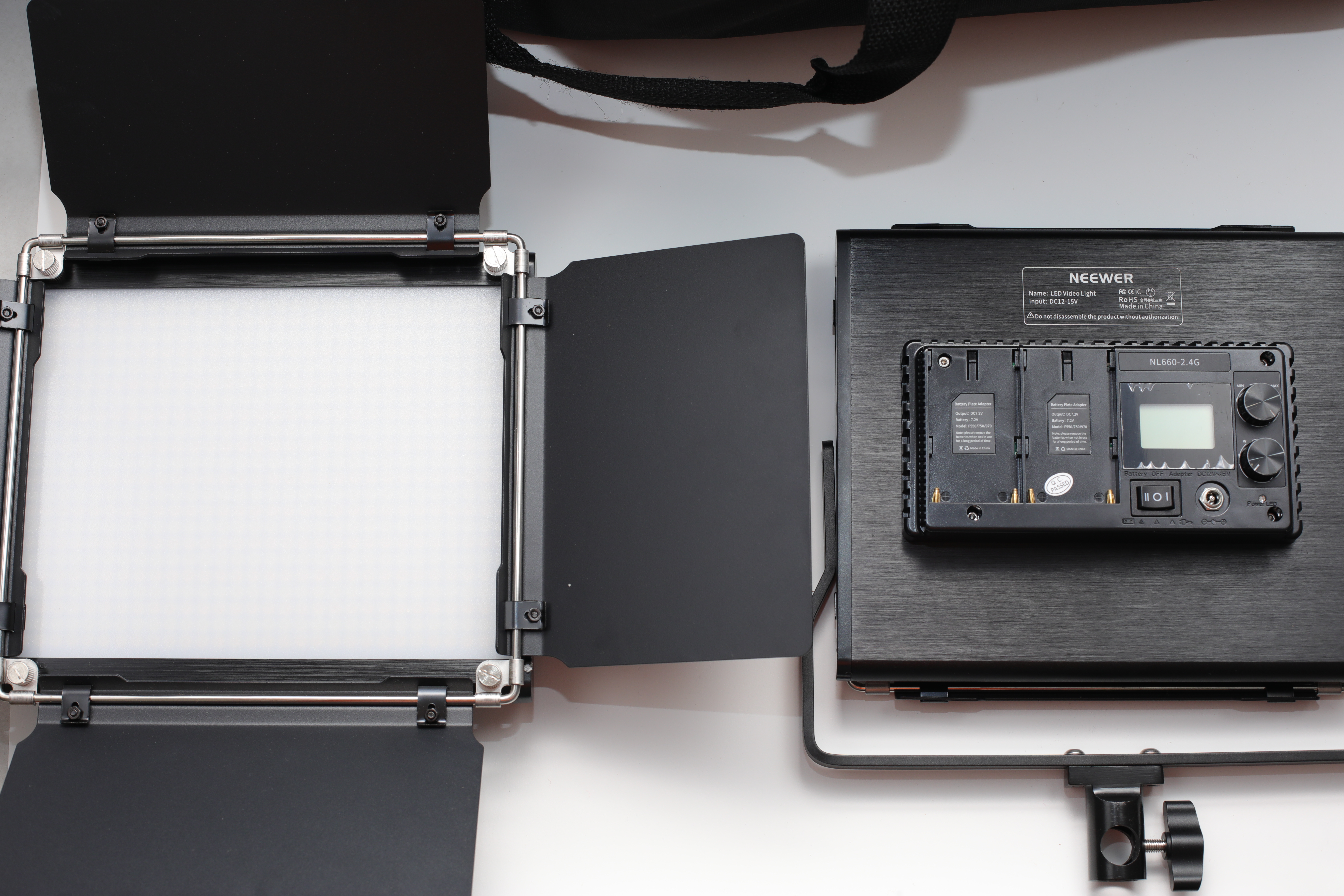 Bi-color led panel kit – 2 lights, stands & carry case