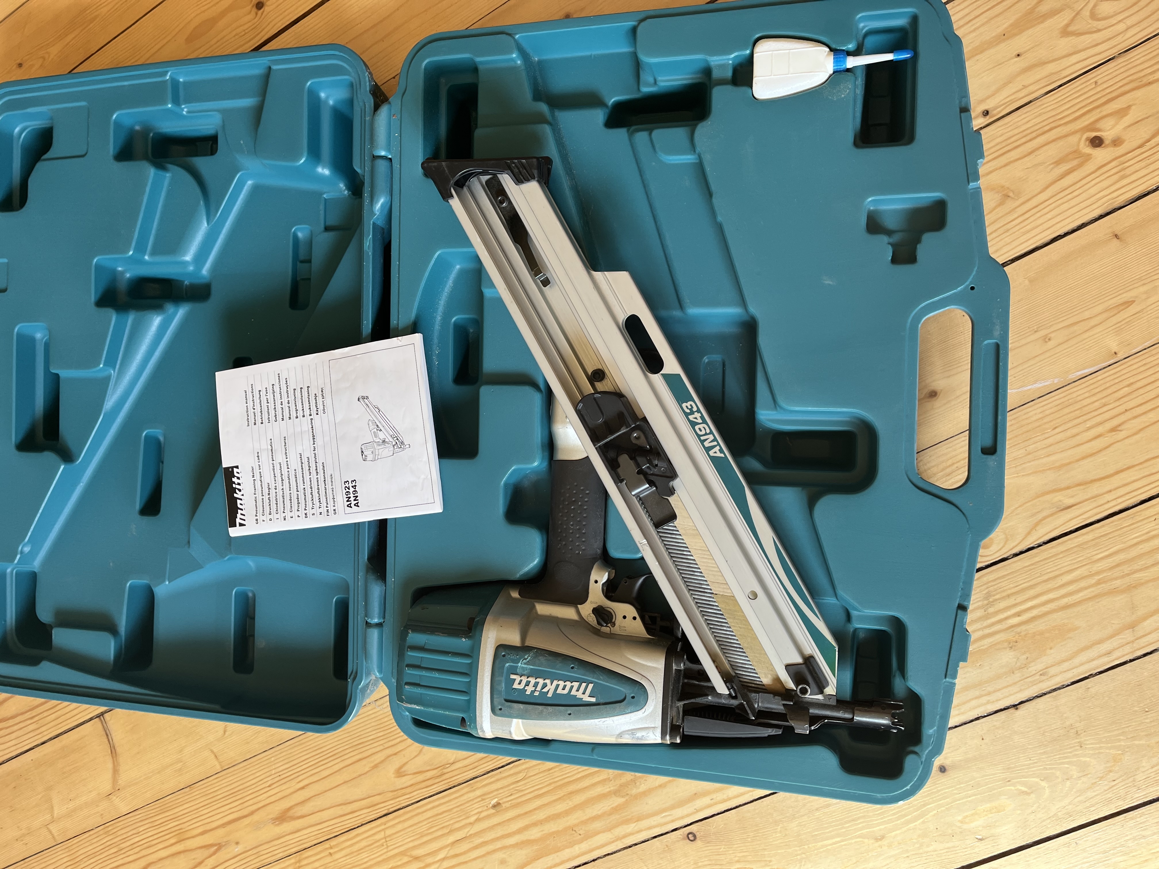 Makita spikpistol 50-90 mm