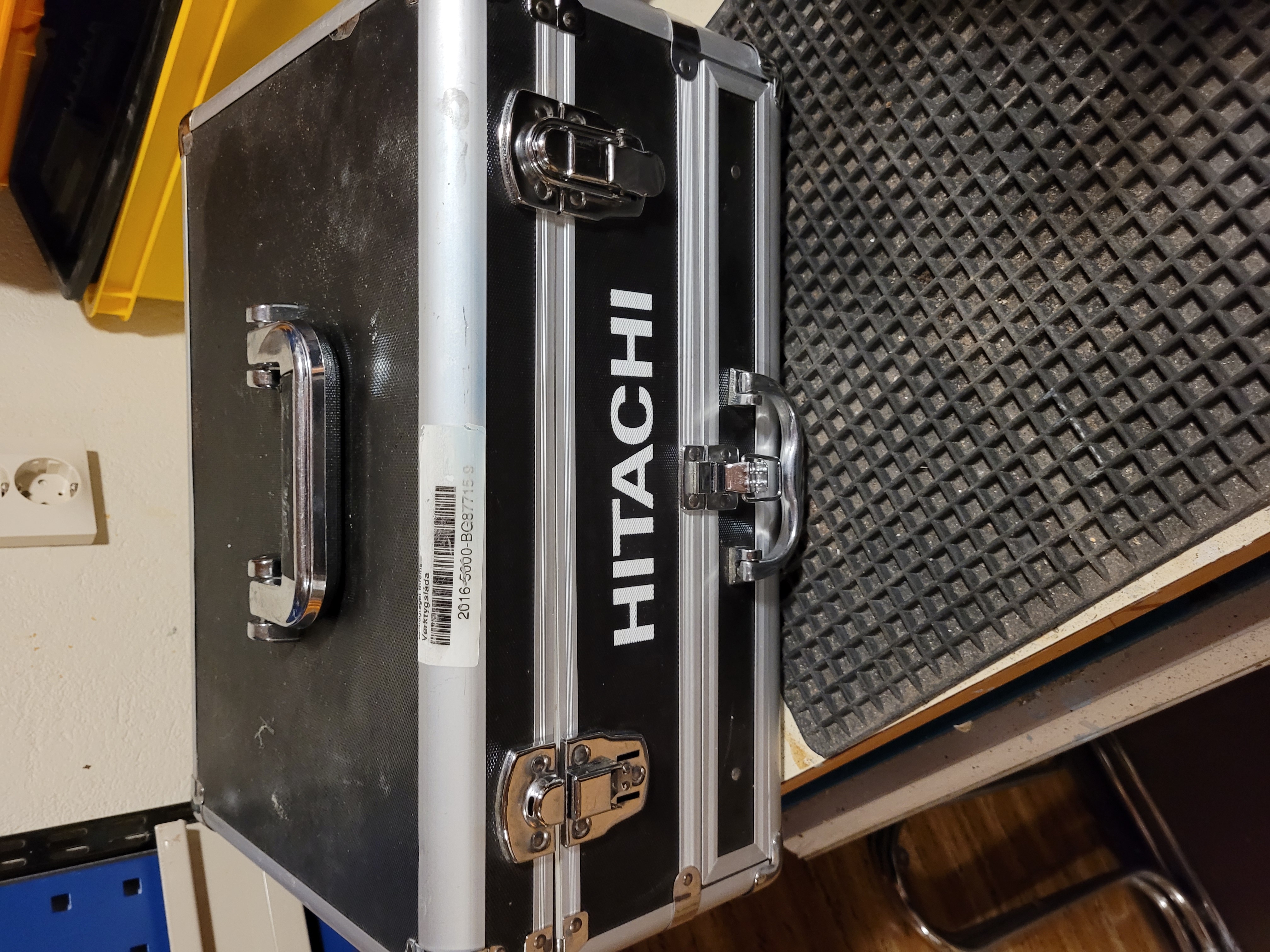 Komplet skruvdragare med bisats 