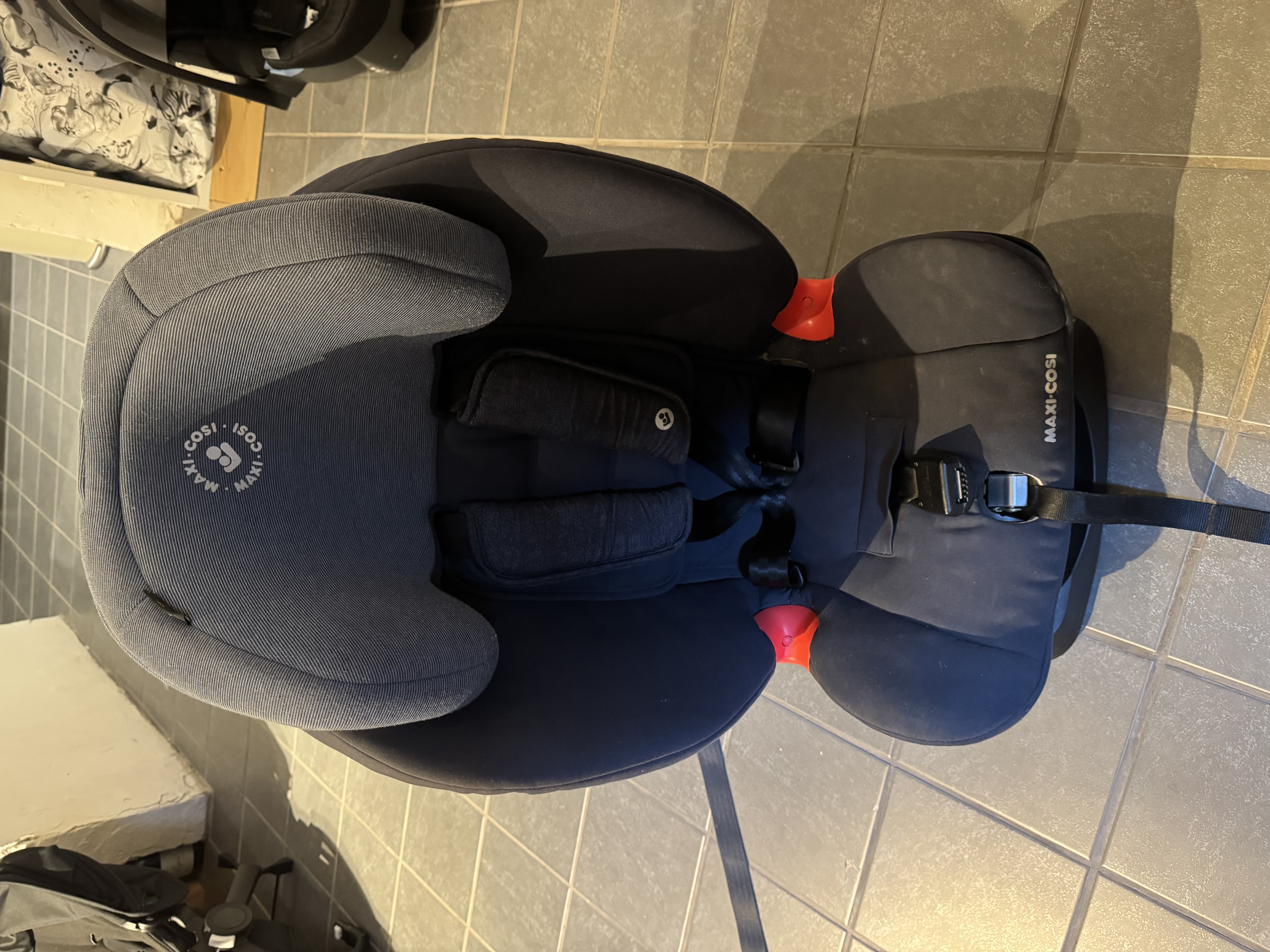 Car seat / autostol (15 months up til 12 year)