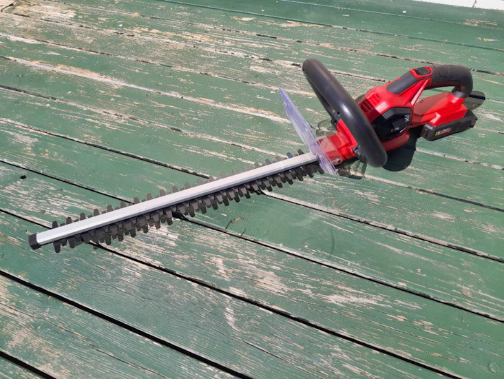 Batteridrevet hekksaks