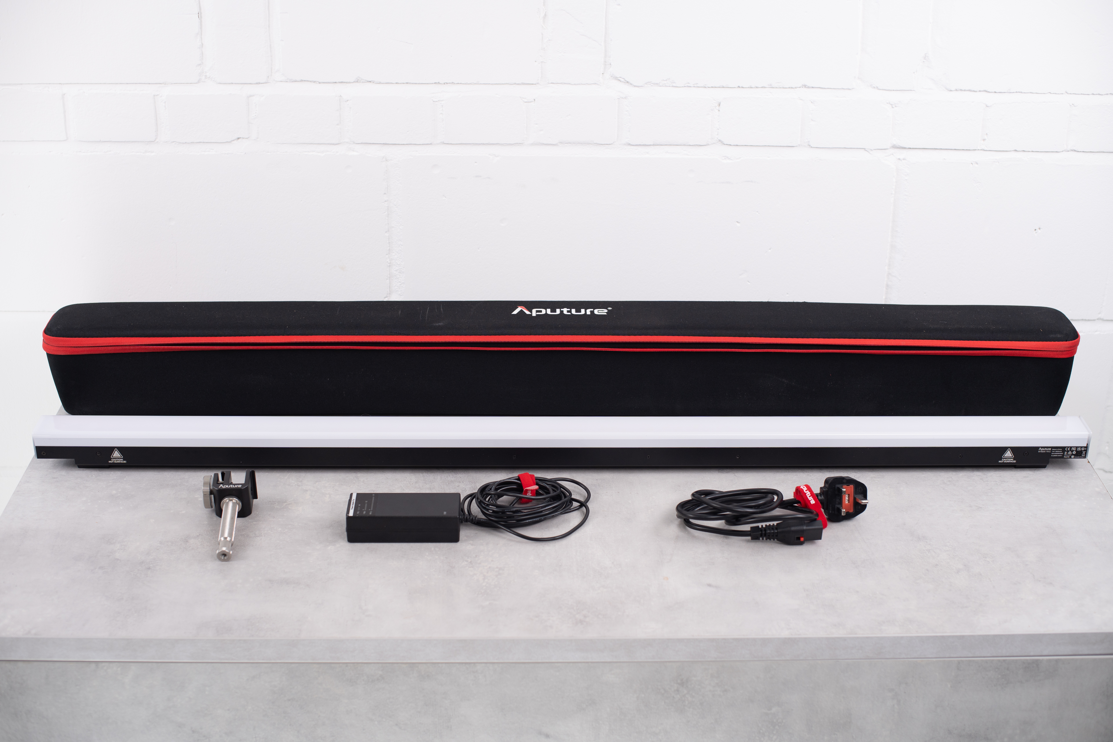 Infinibar pb12 led tube light