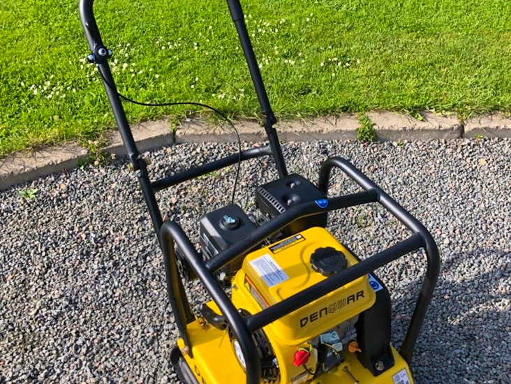 Kraftfull markvibrator 102kg 20kn (padda)