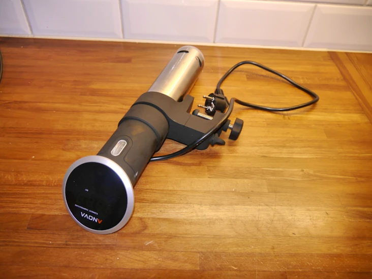 Anova sous vide precision cooker