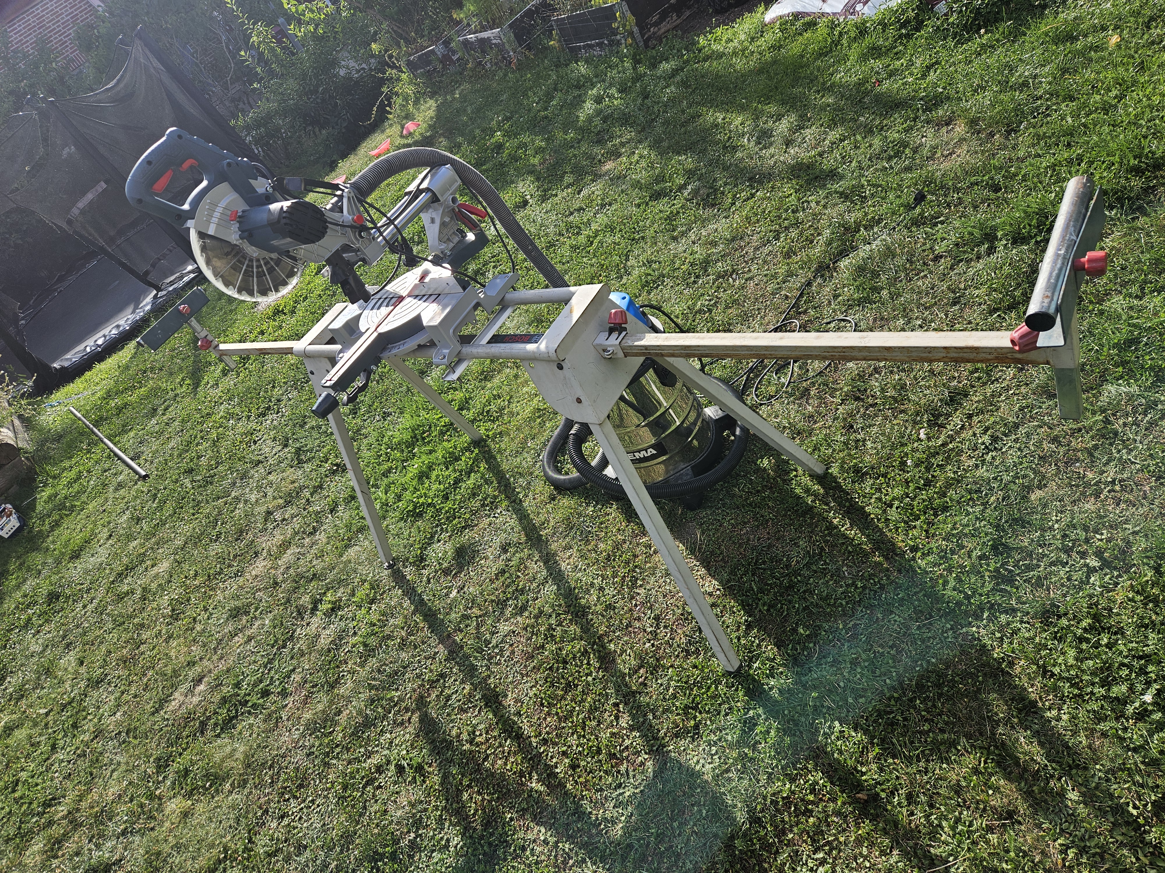 Bosch professional kap gersåg med stativ och dammsugare