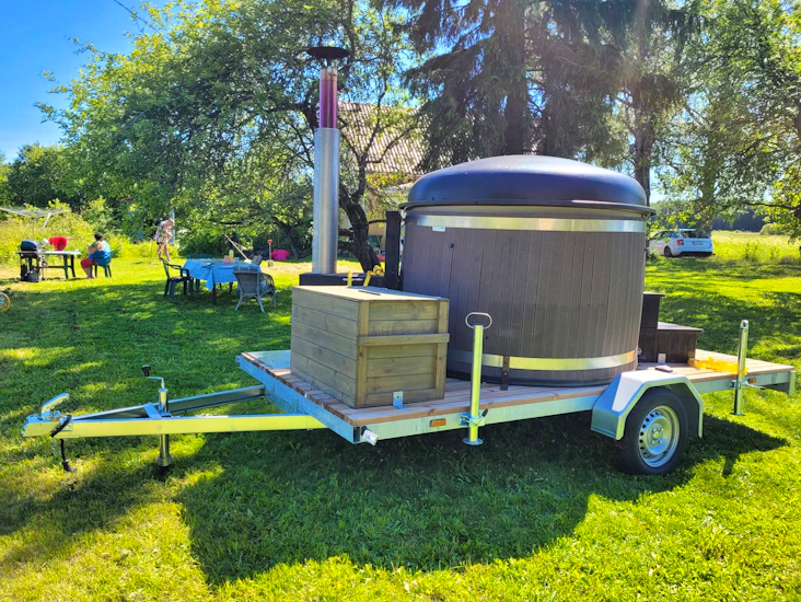 Paljukärry / badtunna / hottub - trailer-mounted