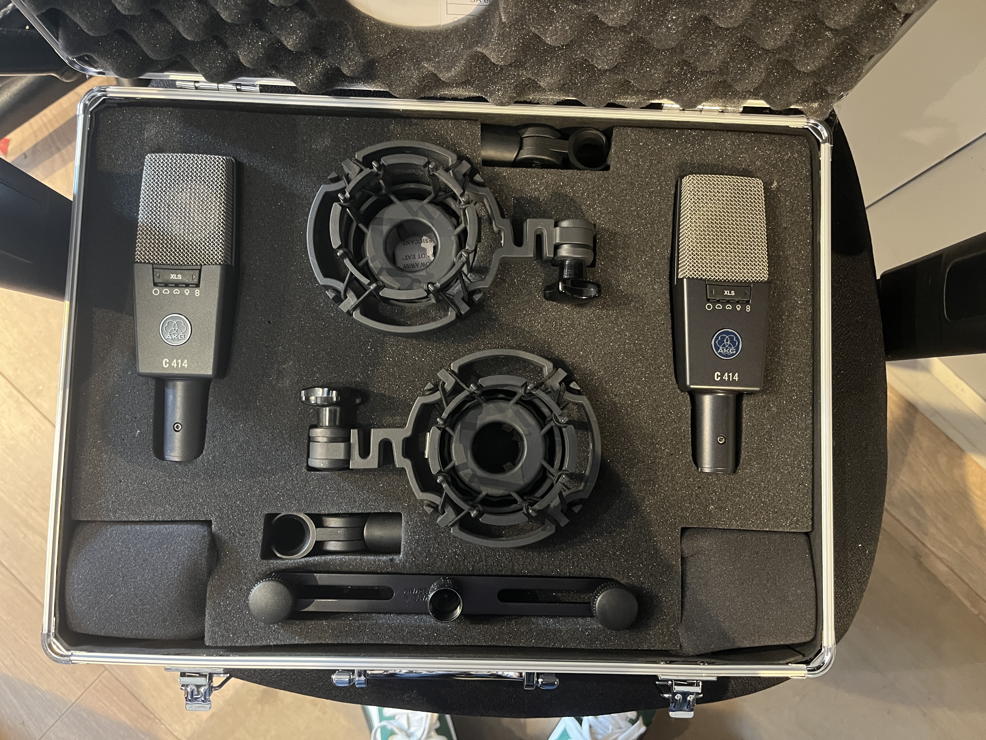 2x akg c414 xls condenser microphone matched pair