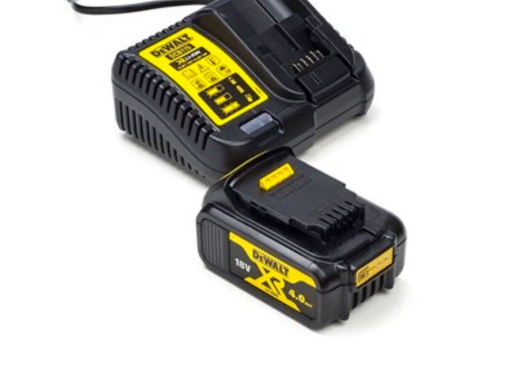 Dewalt batteri och laddare 4ah