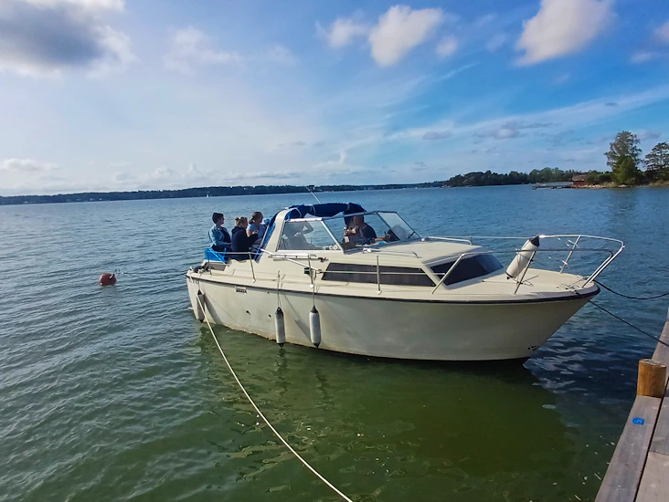 Motorbåt - 5-6 kojp - diesel - 6 knop