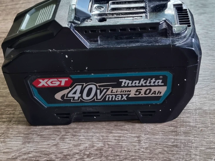 Makita 40v xgt 5ah