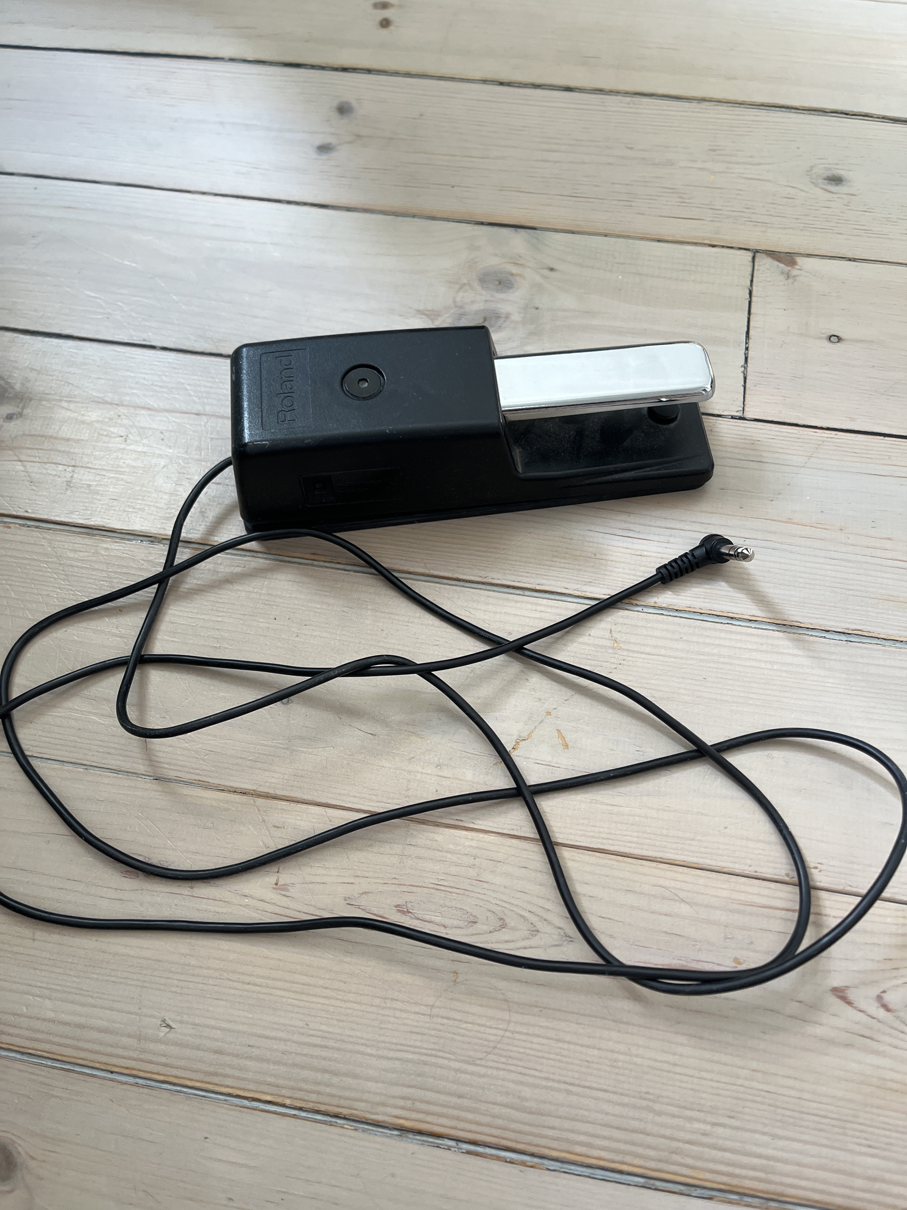 Sustainpedal till keyboard