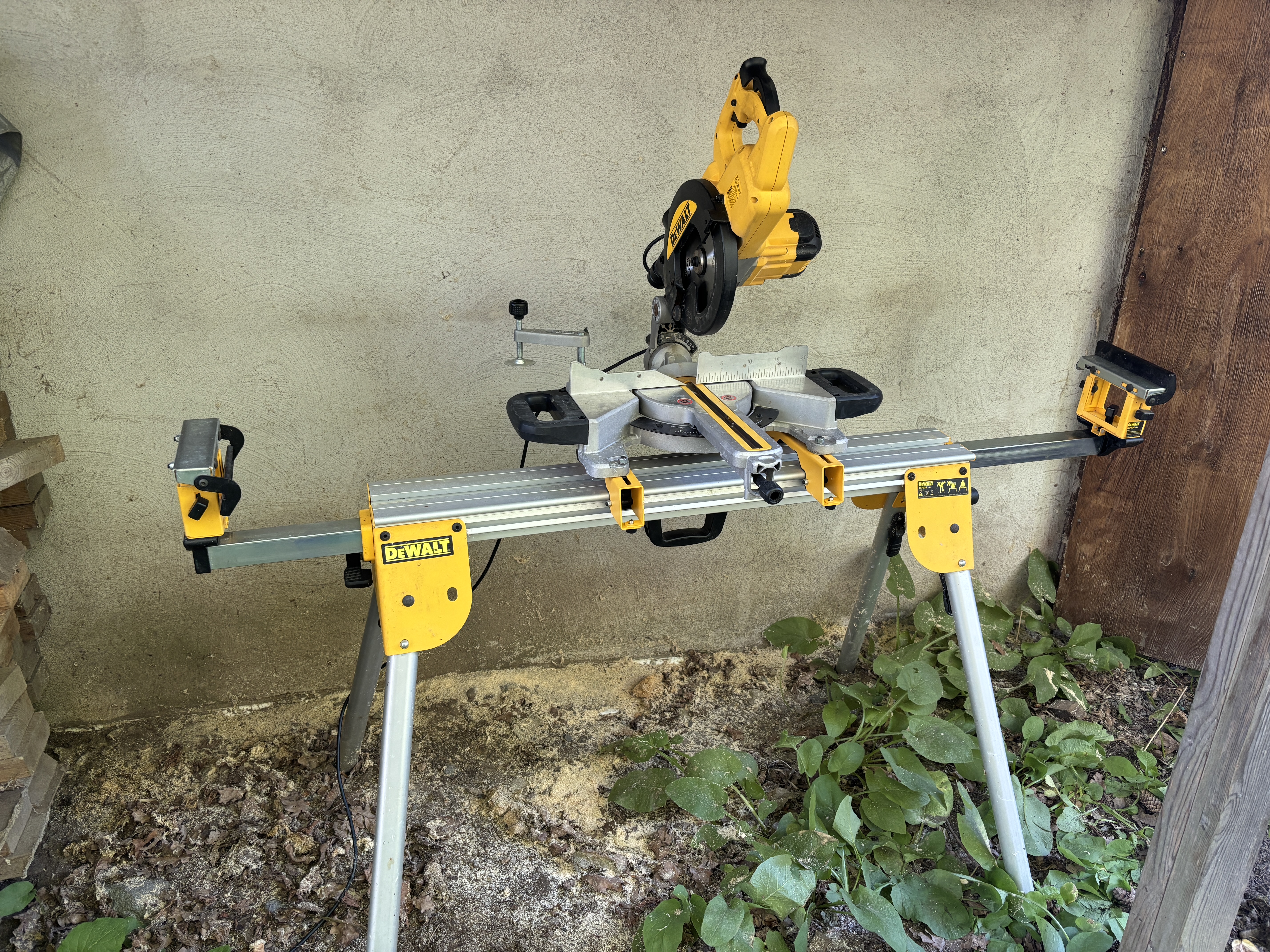 Kap- och gersåg dewalt