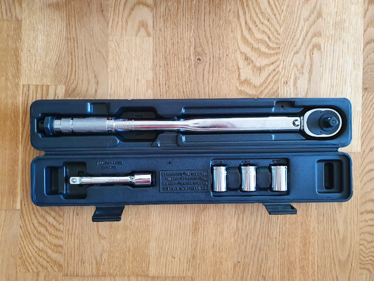 Momentnyckel med 17-19-21mm hylsor