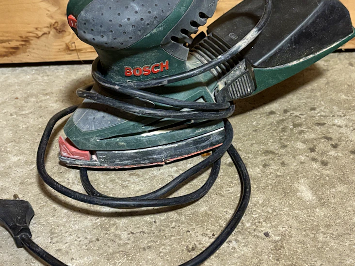 Nett, liten slipemaskin