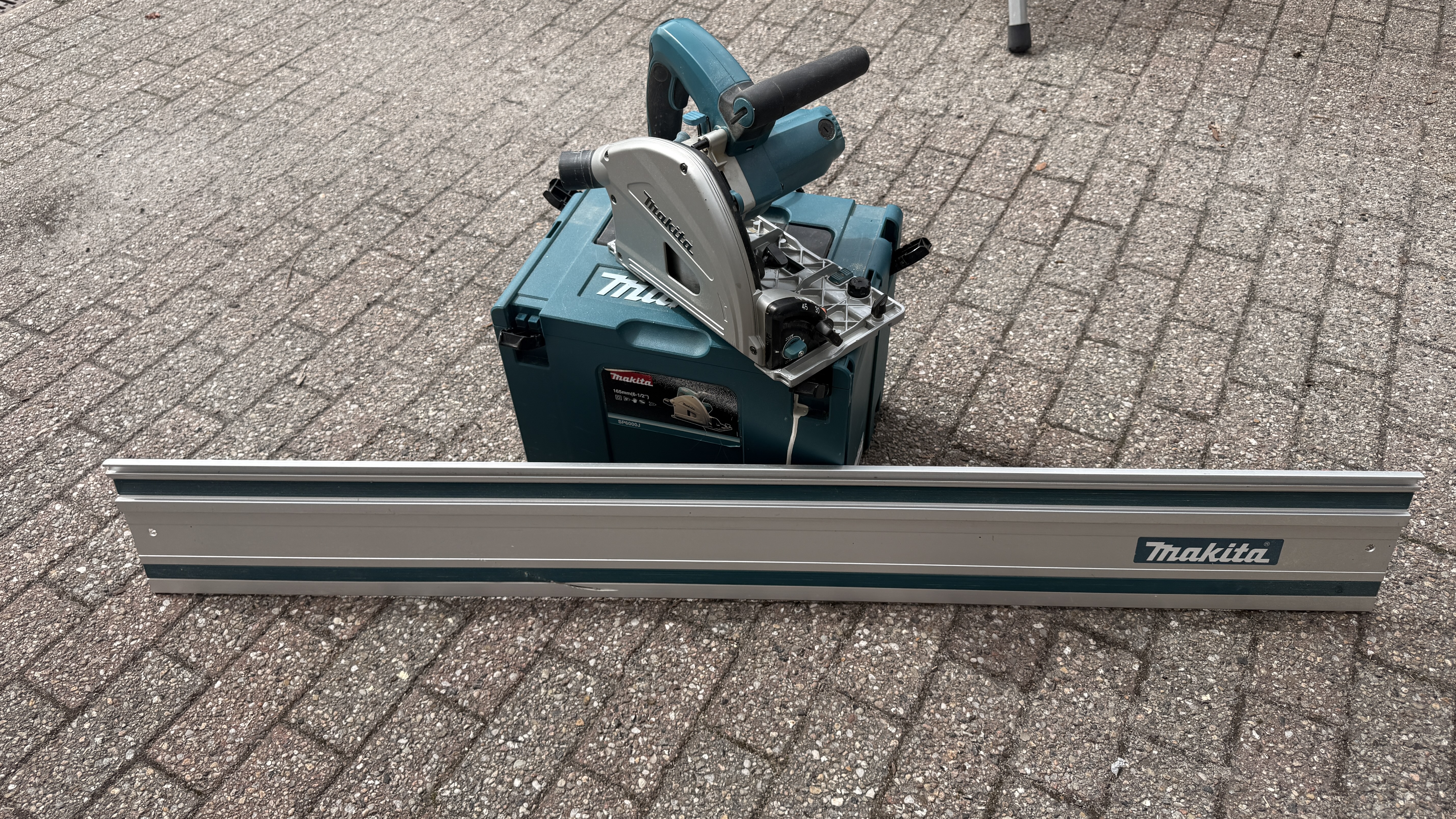 Makita sp6000j dykksag med styreskinne og koffert