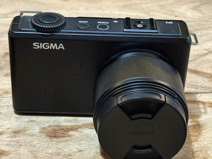 Sigma dp3 merrill - foveon sensor.