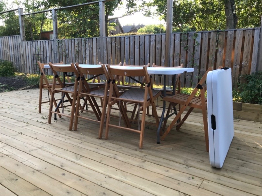 Extra bord och stolar 