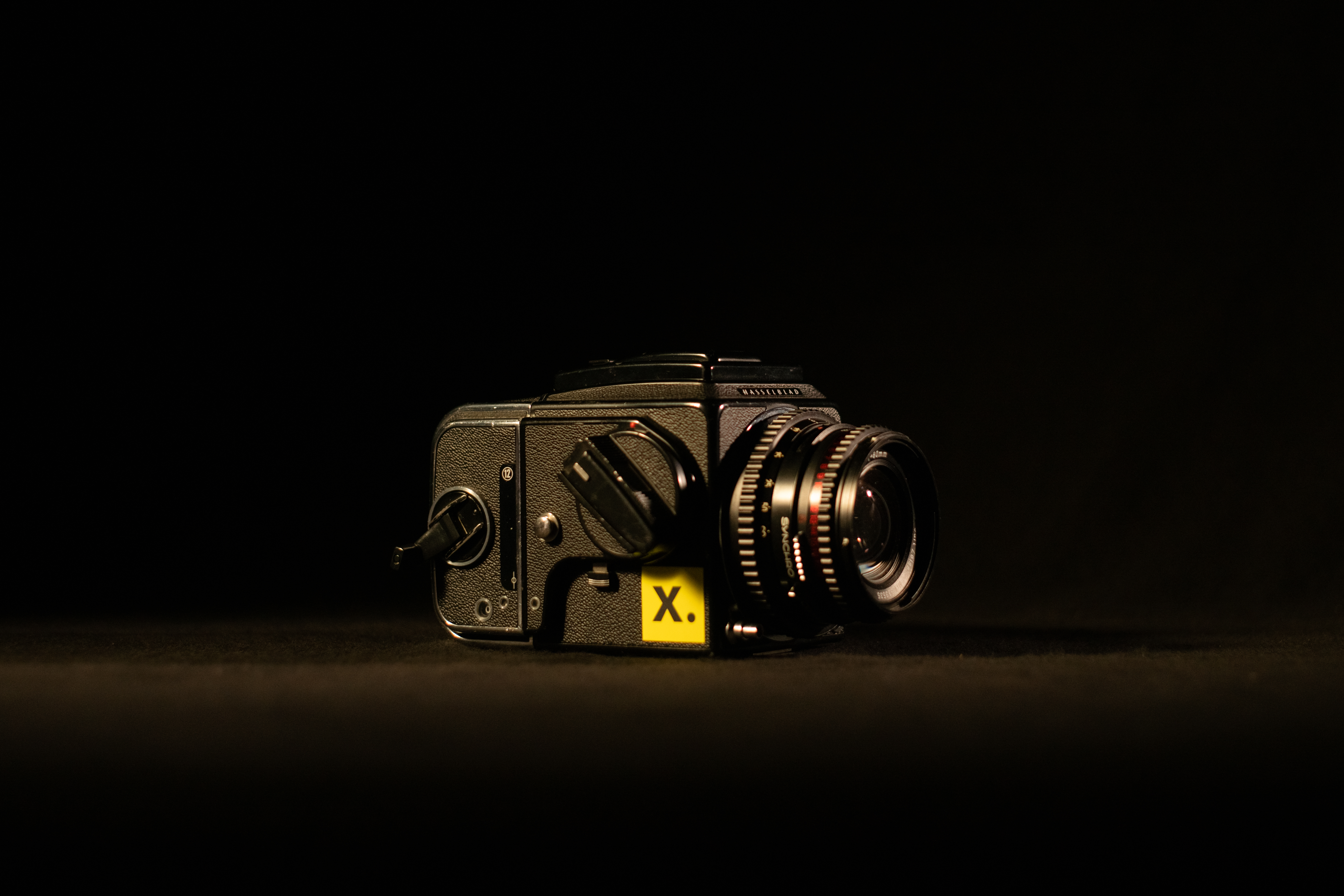 Hasselblad 500cm + extra back & accessories