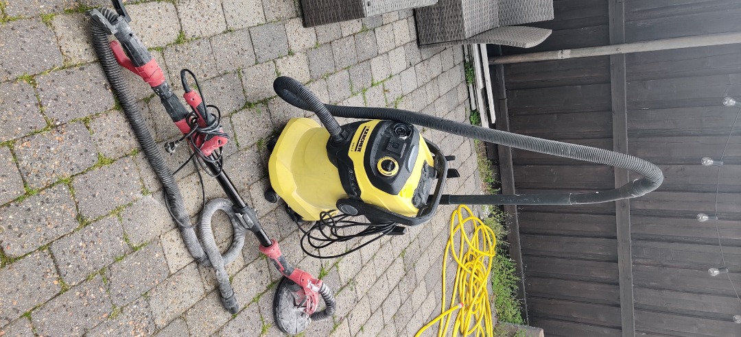 Väggslip + dammsugare