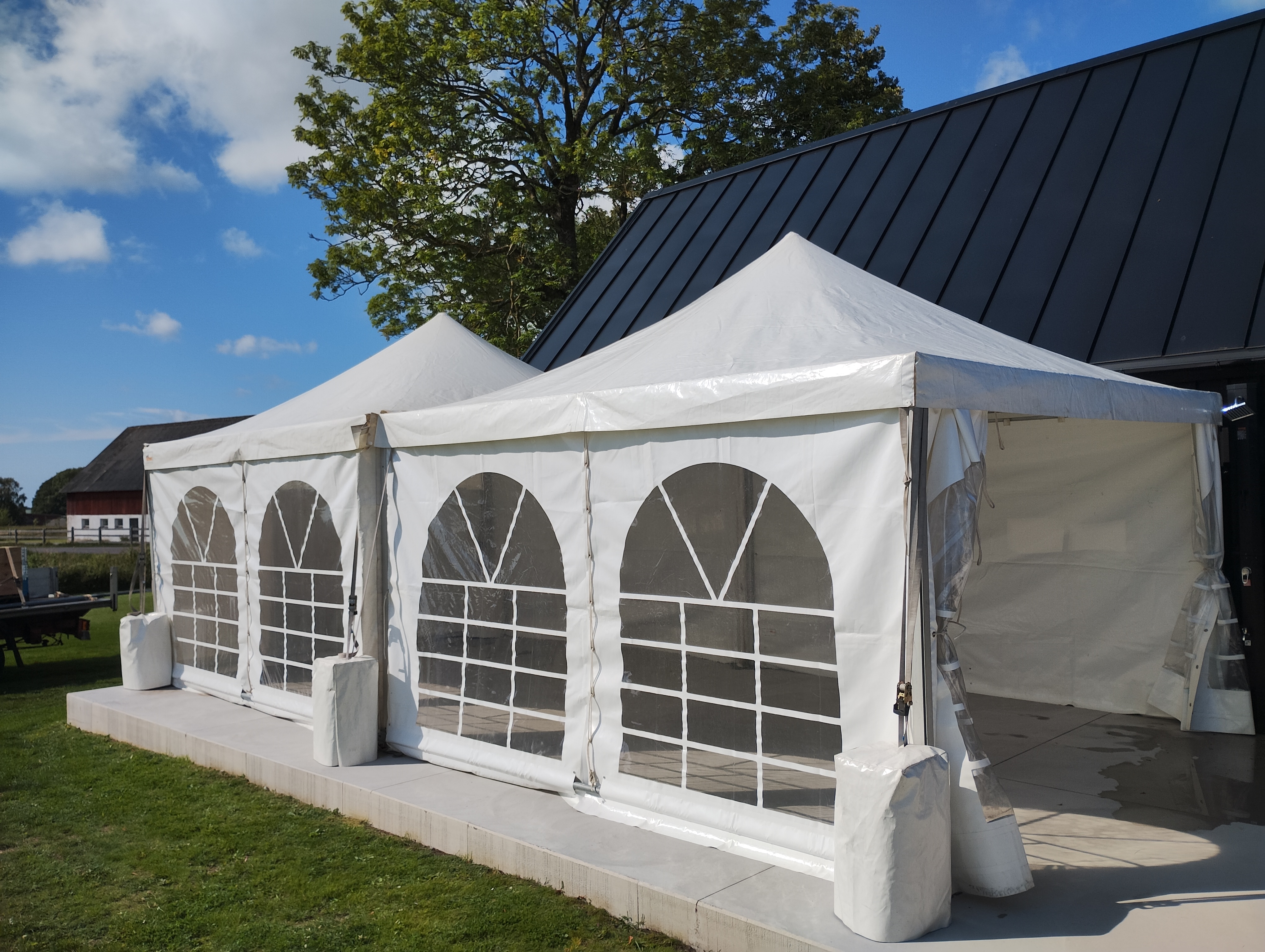 Partytält 5x5 inklusive uppsättning