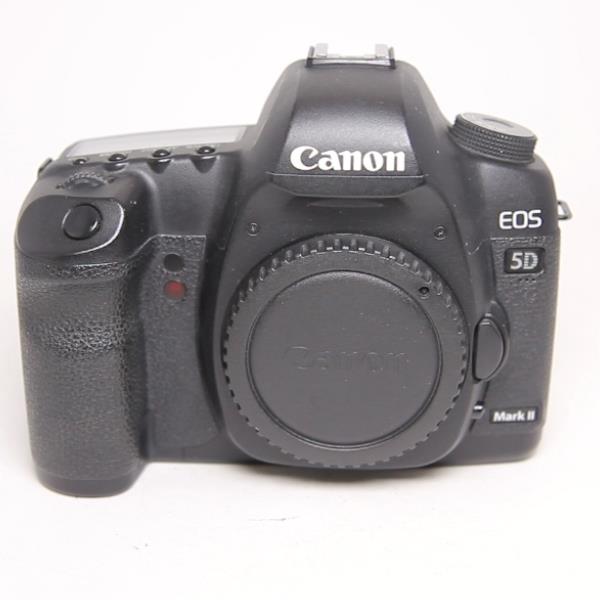 Canon 5d mark ii dslr | full frame camera | ideal for photography