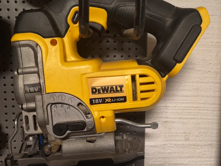 Dewalt sticksåg batteridriven