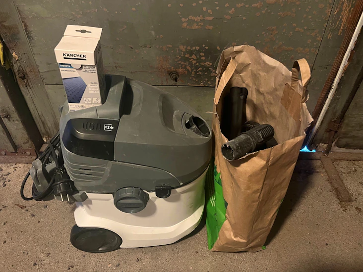 Tekstiilipesuri + pesuaine kärcher se 6.100