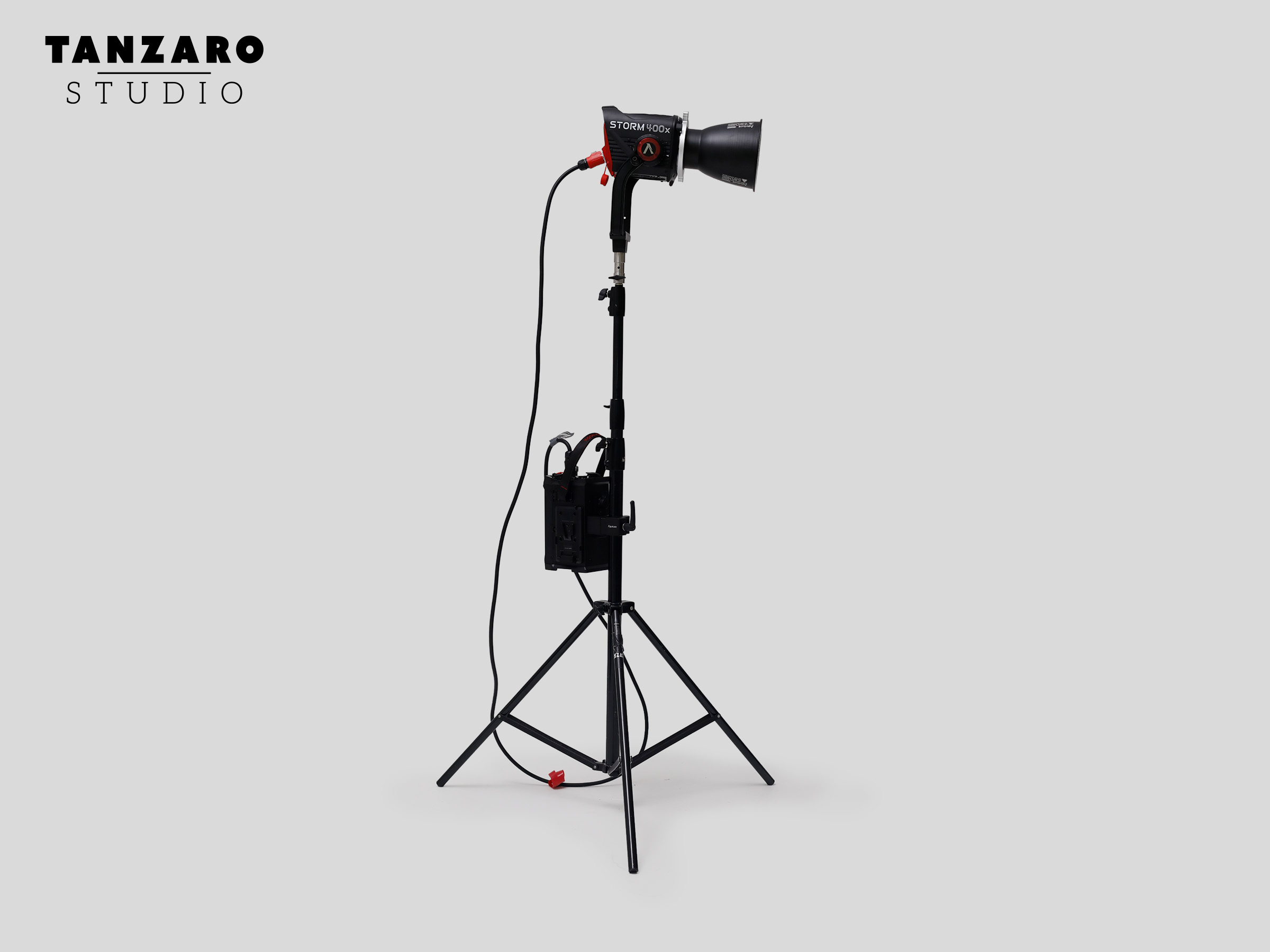 Aputure storm 400x